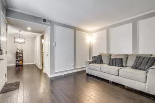 7510 Holly Hill Dr, Dallas, TX 75231 - Photo 7