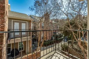 7510 Holly Hill Dr, Dallas, TX 75231 - Photo 23