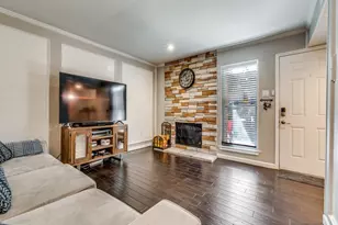 7510 Holly Hill Dr, Dallas, TX 75231 - Photo 5