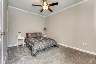 7510 Holly Hill Dr, Dallas, TX 75231 - Photo 21