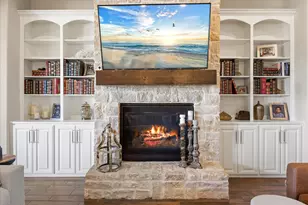 1112 Sunset Bay Dr, Granbury, TX 76048 - Photo 9