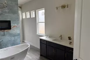 1108 Periwinkle Ct, Grand Prairie, TX 75104 - Photo 11