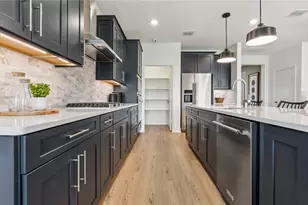 9725 Juneberry Ln, McKinney, TX 75071 - Photo 3