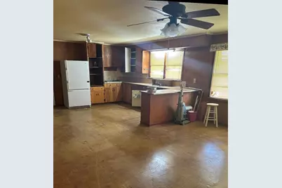 1015 W Hamilton, Olney, TX 76374 - Photo 3