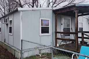 420 Martin Luther King Dr, Mexia, TX 76667 - Photo 3