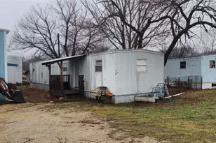 420 Martin Luther King Dr, Mexia, TX 76667 - Photo 9