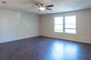 1565 Laurel Hall Ln, Little Elm, TX 75068 - Photo 11