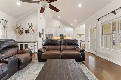 10514 Mesa Drive, Waco, TX 76708 - Photo 13