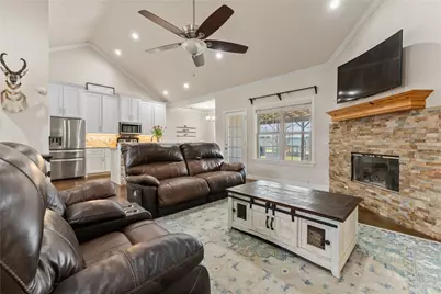 10514 Mesa Drive, Waco, TX 76708 - Photo 11