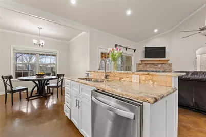 10514 Mesa Drive, Waco, TX 76708 - Photo 21