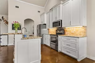 10514 Mesa Dr, Waco, TX 76708 - Photo 17