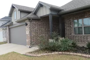 104 Tioga Cir, Waxahachie, TX 75165 - Photo 3