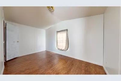 206 Creekview Meadows Court, Springtown, TX 76082 - Photo 7