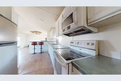 206 Creekview Meadows Court, Springtown, TX 76082 - Photo 5