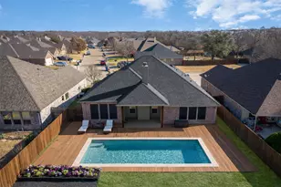 313 Donna Cir, Granbury, TX 76049 - Photo 27