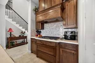 3737 Nassau Dr, Irving, TX 75063 - Photo 3