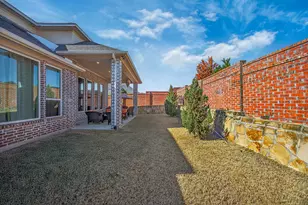 3737 Nassau Dr, Irving, TX 75063 - Photo 35