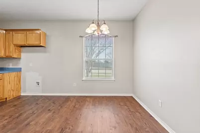 904 Roseanne Drive, Commerce, TX 75428 - Photo 9