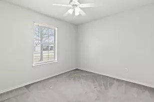 904 Roseanne Dr, Commerce, TX 75428 - Photo 17