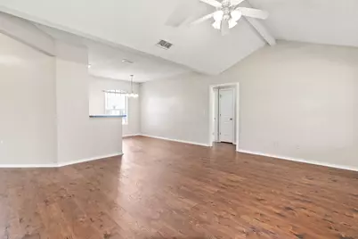 904 Roseanne Drive, Commerce, TX 75428 - Photo 3