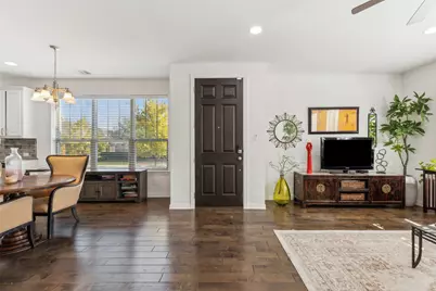 4201 Cascade Sky Drive, Arlington, TX 76005 - Photo 5