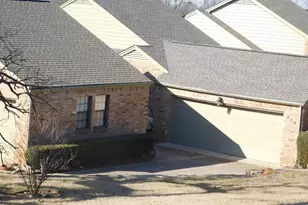 622 Crowley Rd, Arlington, TX 76012 - Photo 1