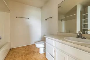 520 Live Oak St, Meridian, TX 76634 - Photo 9