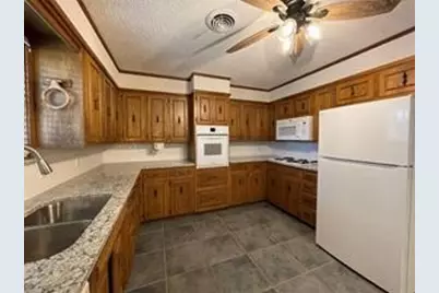 1207 Anetta Street, Bowie, TX 76230 - Photo 11