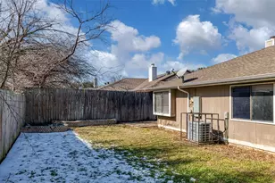 200 Caprock Dr, Arlington, TX 76018 - Photo 27