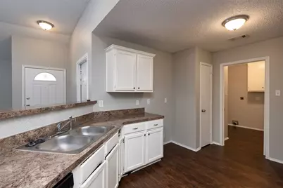 200 Caprock Drive, Arlington, TX 76018 - Photo 9