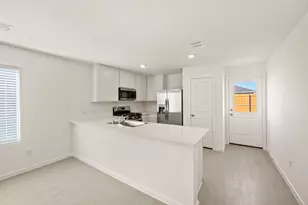 1340 Blazin Bronco Trl, Fort Worth, TX 76052 - Photo 9