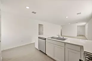 1340 Blazin Bronco Trl, Fort Worth, TX 76052 - Photo 11