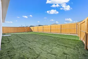 1340 Blazin Bronco Trl, Fort Worth, TX 76052 - Photo 23