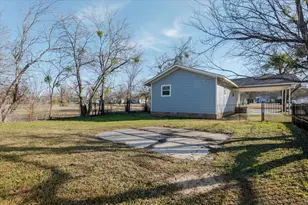 713 SE 16th St, Mineral Wells, TX 76067 - Photo 19
