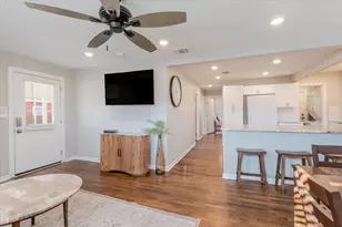 713 SE 16th St, Mineral Wells, TX 76067 - Photo 11