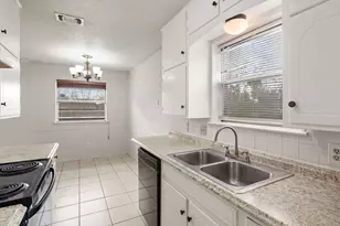 1720 Winchester Way, Bedford, TX 76022 - Photo 17