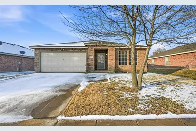 8118 York Beach Place, Arlington, TX 76002 - Photo 1