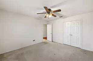8118 York Beach Pl, Arlington, TX 76002 - Photo 5