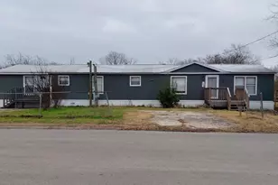 109 T A Carroll Ave, Corsicana, TX 75110 - Photo 1