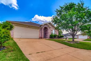 2400 Nogales Dr, Fort Worth, TX 76108 - Photo 3