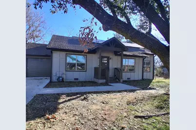 814 Chestnut Street, Bonham, TX 75418 - Photo 1