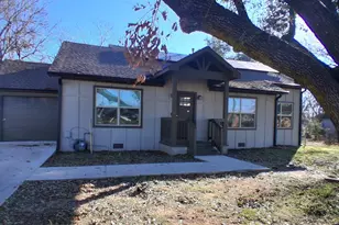 814 Chestnut St, Bonham, TX 75418 - Photo 1