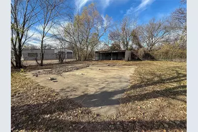 1709 N Main Street, Cleburne, TX 76033 - Photo 1