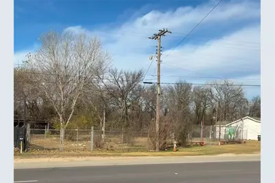 1709 N Main Street, Cleburne, TX 76033 - Photo 3