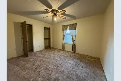 4805 S Country Club Road, Garland, TX 75043 - Photo 13