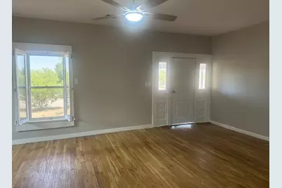 532 W Hughes Street #530, Collinsville, TX 76233 - Photo 5