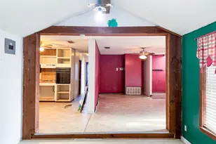 2007 Avenue E, Cisco, TX 76437 - Photo 11