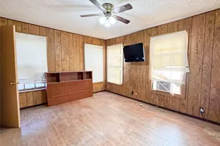 2007 Avenue E, Cisco, TX 76437 - Photo 13