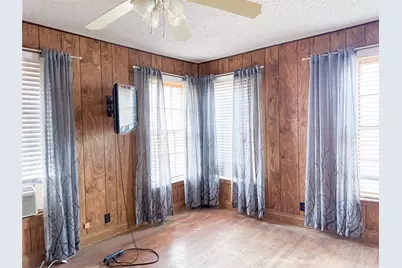 2007 Avenue E, Cisco, TX 76437 - Photo 15