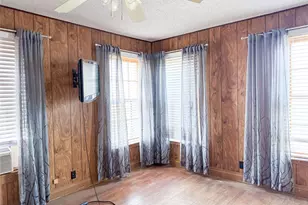 2007 Avenue E, Cisco, TX 76437 - Photo 15